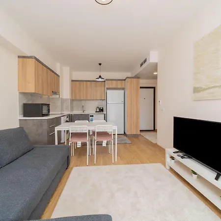 Modern Flat With Shared Pool In Kepez Apartmán Antalya