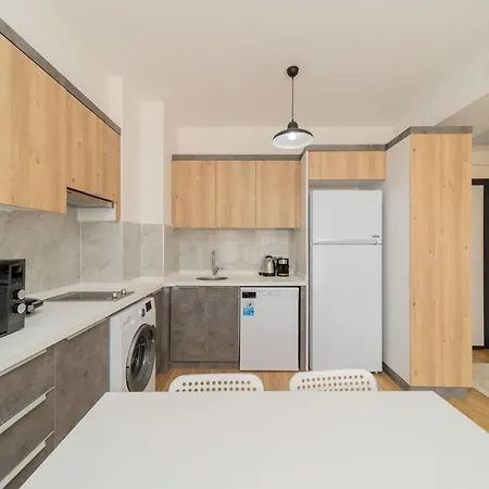 Modern Flat With Shared Pool In Kepez Appartement *